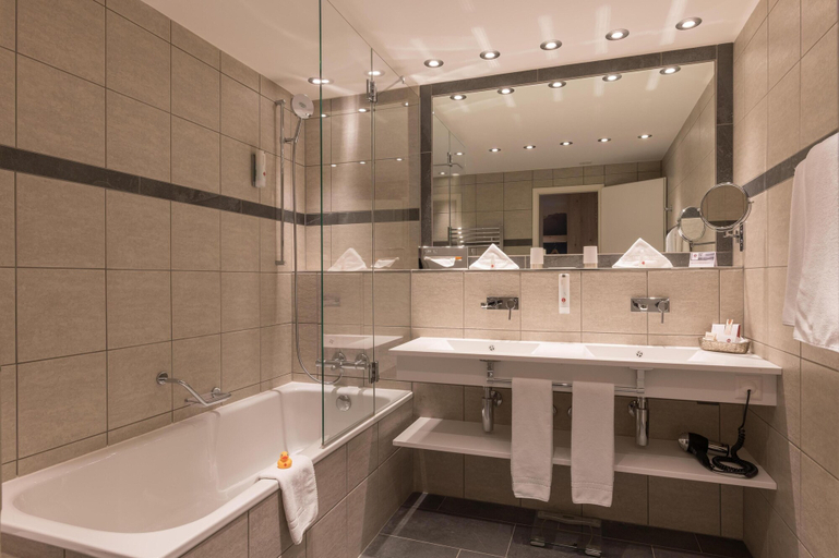 Bathroom 5, Sunstar Hotel Arosa, Plessur