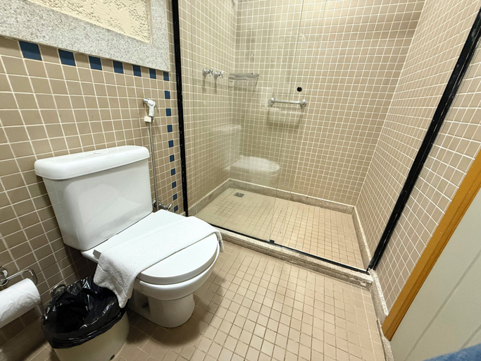 Bathroom 3, Atrium Quinta de Pedras Hotel, Belém
