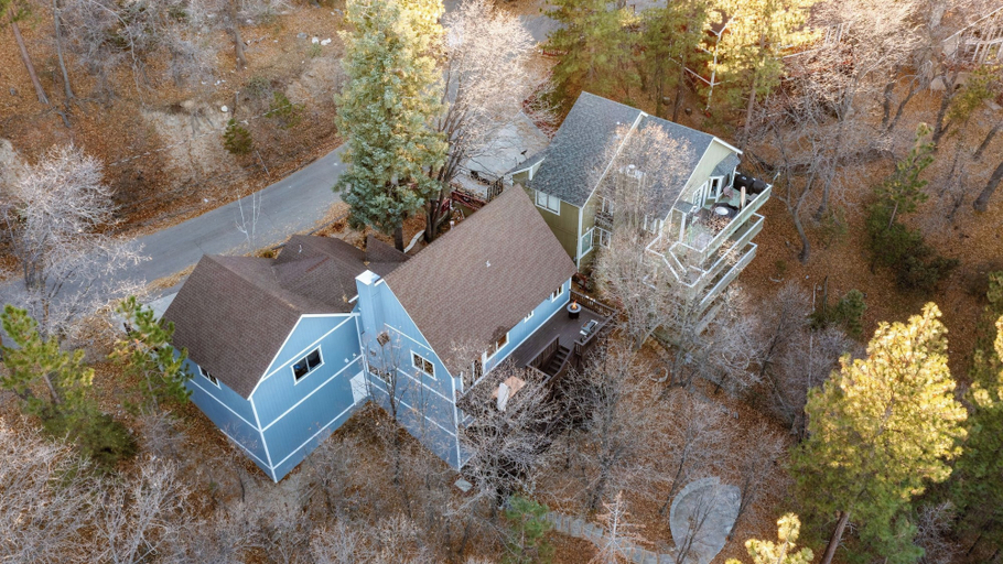 Others 5, 2 Decks, Views, Firepit Cozy Modern & Relaxing Home Blue Spruce by Avantstay, San Bernardino
