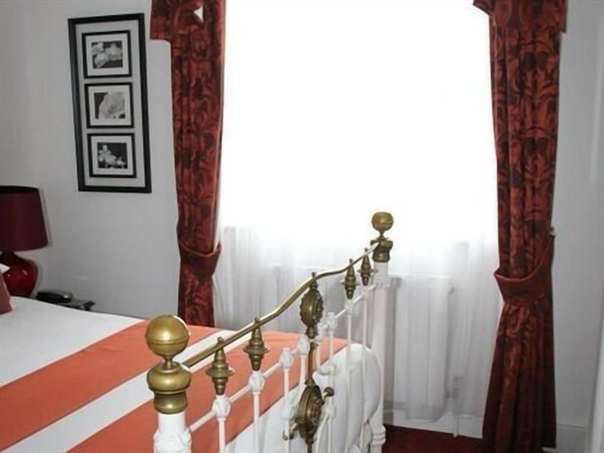 Bedroom 2, Thanington Hotel, Kent