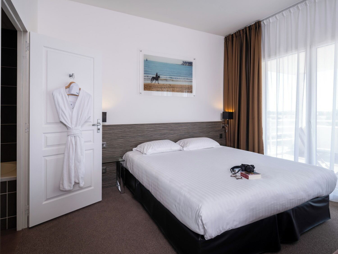 Bedroom 4, Golden Tulip La Baule Hôtel & Résidence, Loire-Atlantique