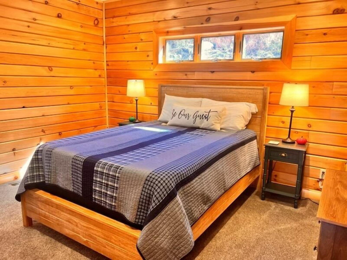 Bedroom 3, Parhelion Chalet by Taylor Made Deep Creek, Garrett