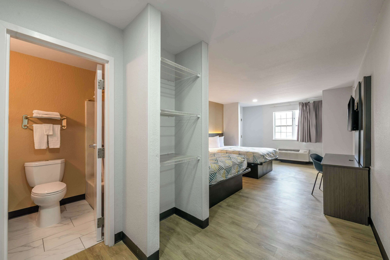 Bedroom 4, Motel 6 Columbus, GA – Columbus Airport, Muscogee