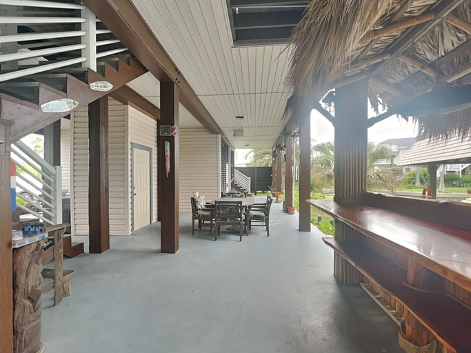 Food & Drinks, Blue Moon by Ryson Vacation Rentals, Galveston