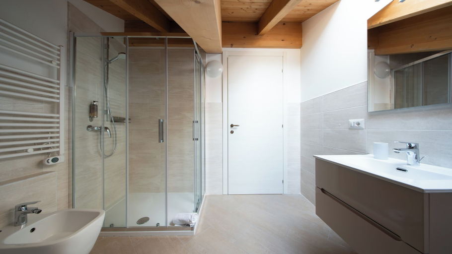 Bathroom 3, Italianway - Villa Tola, Sondrio