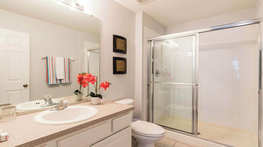 Bathroom 3, Windsor Hill 6BR South-facing Pool/spa Near Disney, Osceola