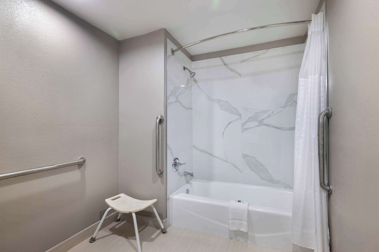 Bathroom 4, Motel 6 Lake Charles, LA, Calcasieu