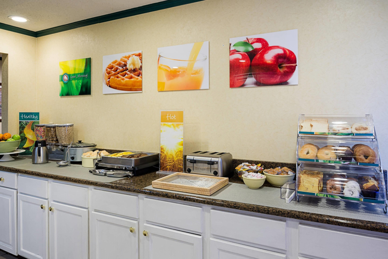 Food & Drinks 5, Quality Inn Princeton, Mercer