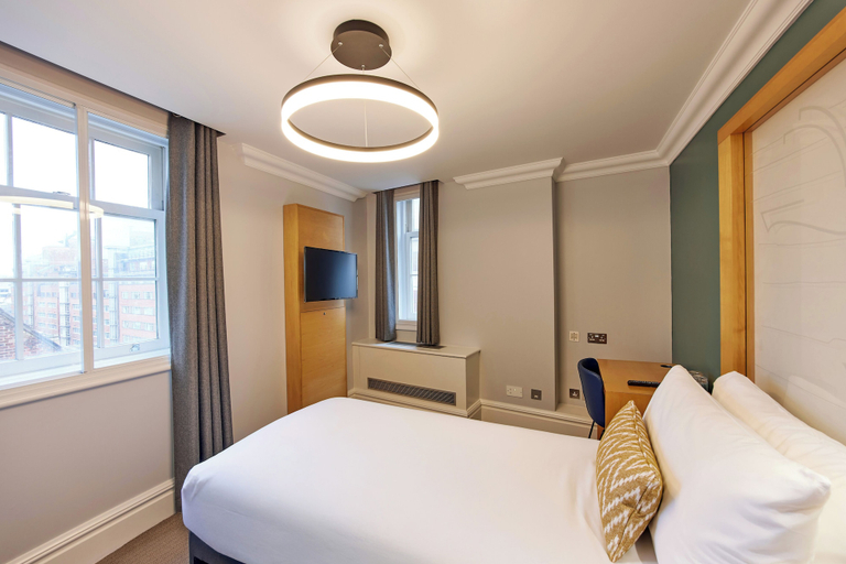 Bedroom 2, Thistle London Park Lane, London