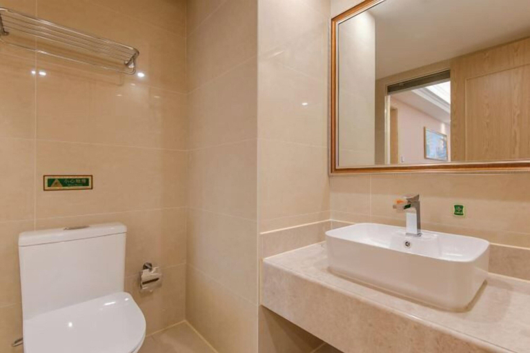 Bathroom 4, Vienna International Hotel (Chizhou High‑Speed Railway Station, ), Chizhou