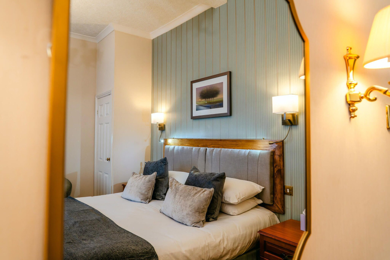 Bedroom 3, The George Hotel, Cumbria