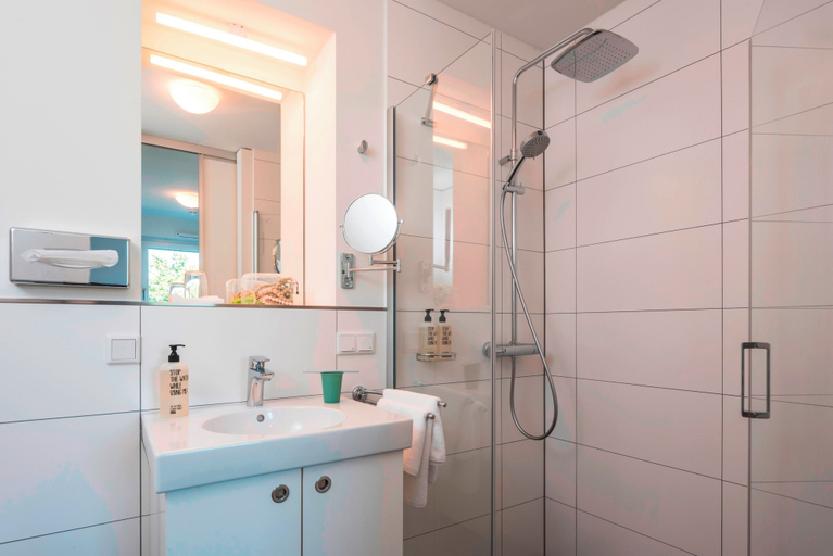 Bathroom 4, Mintrops Concierge Hotel, Essen