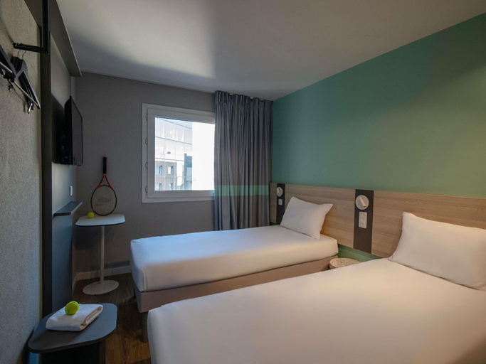 Bedroom 3, ibis budget Nice Aeroport Promenade des Anglais, Alpes-Maritimes