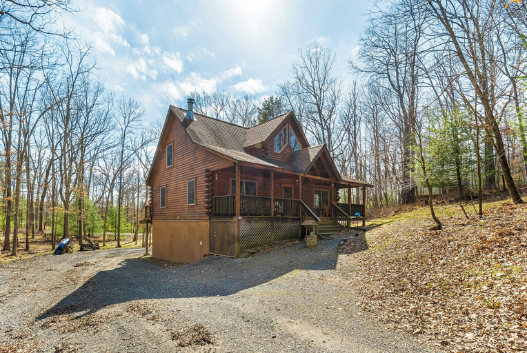 Exterior & Views, Crazy Idea by Taylor Made Deep Creek, Garrett