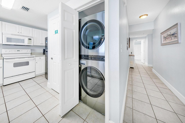 Bathroom 3, Majestic Beach Towers 1-1907, Bay