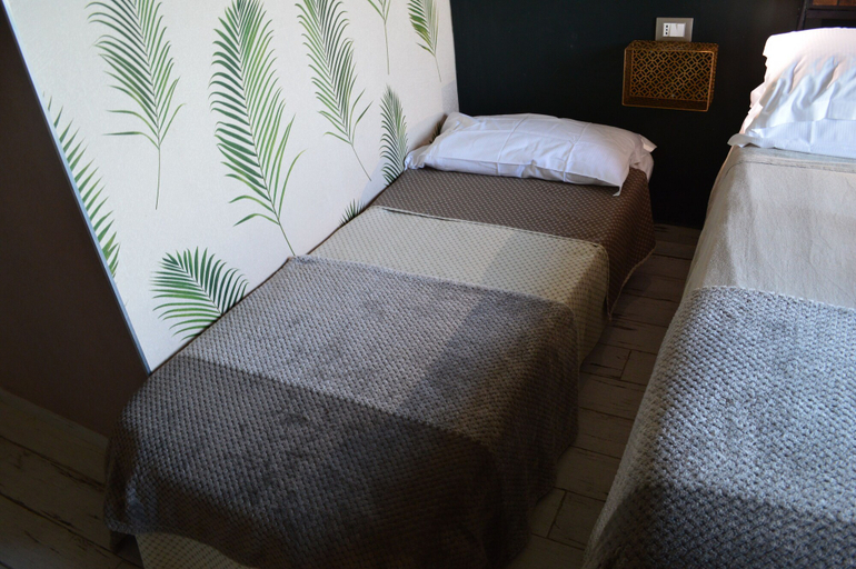 Bedroom 3, Madüneta 5 Terre Guesthouse, La Spezia