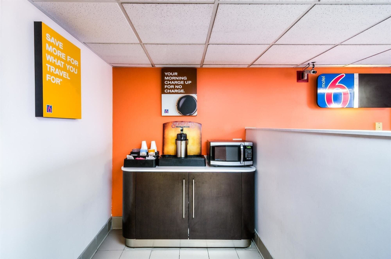 Others 5, Motel 6 Lansing, IL - Chicago South, Cook