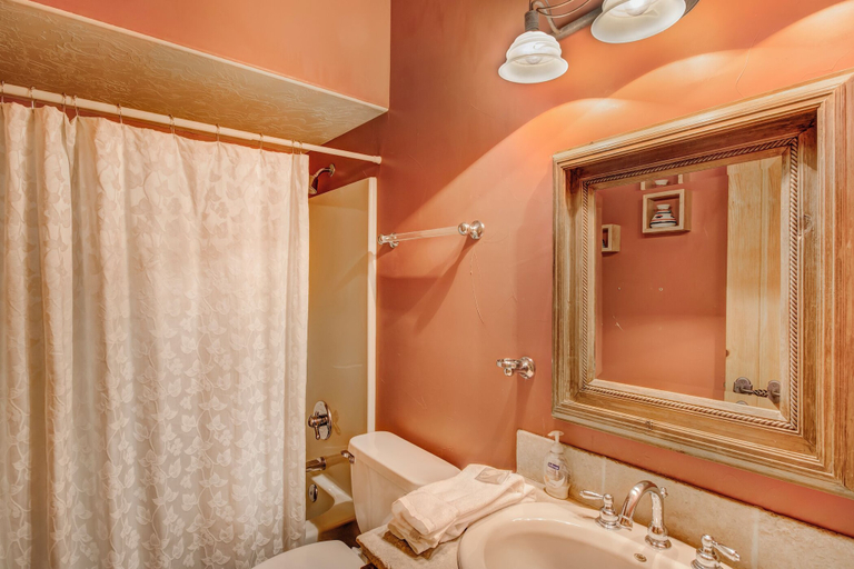 Bathroom 4, Blue Lake Lodge by Ruidoso Vacation Rentals, Lincoln