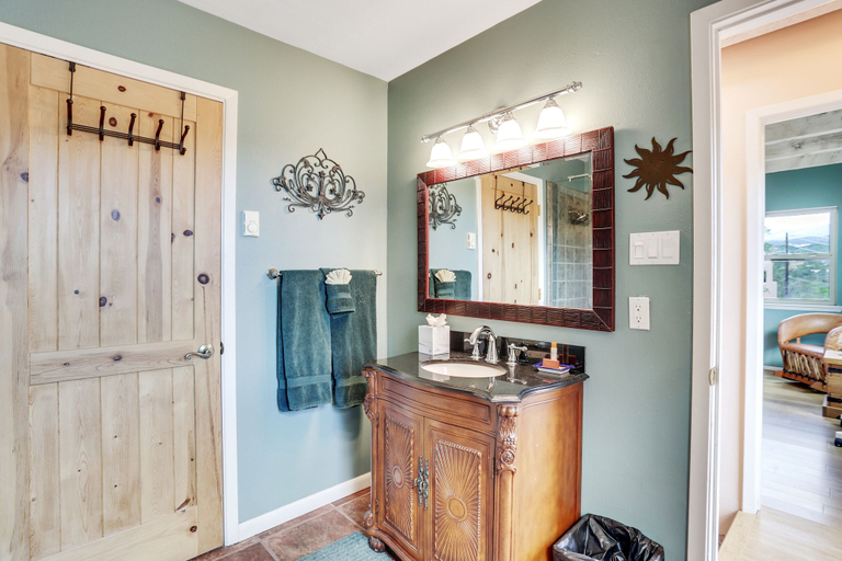 Bathroom 4, Vista de Colores by Kokopelli Property Management, Santa Fe