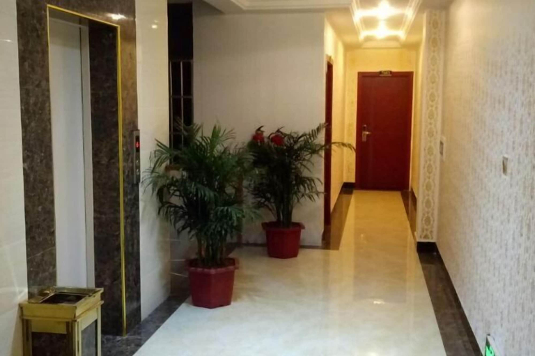 Others 5, Yuanmengyuan Hotel, Wenshan Zhuang and Miao