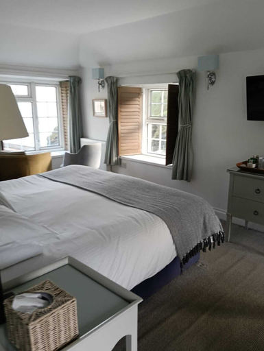 Bedroom 2, The Lugger Hotel, Cornwall