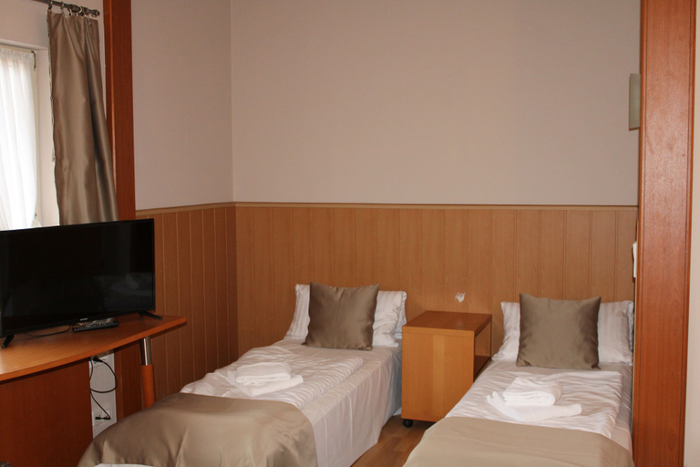 Bedroom 2, Hotel Zum Kaffeekännchen, Segeberg