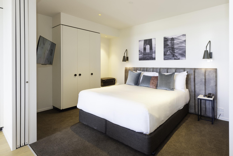 Bedroom 3, Oaks R Suites Geelong, Geelong