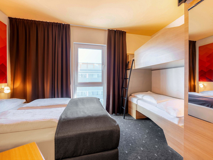 Bedroom 3, B&B Hotel Stuttgart-Bad Cannstatt, Stuttgart