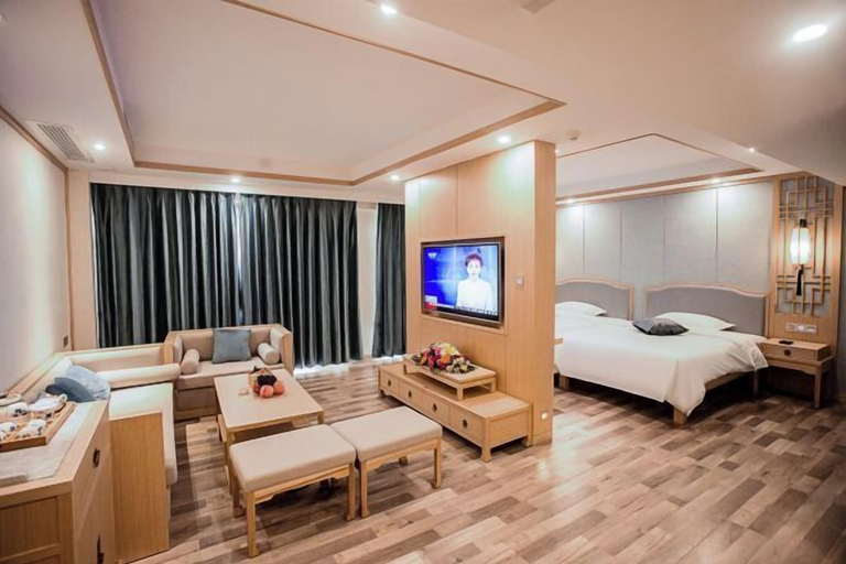 Bedroom 2, Jinmeng, Wenshan Zhuang and Miao