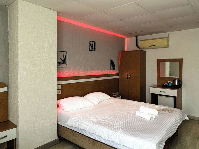 Bedroom 4, Avcilar Inci Hotel, Avcılar