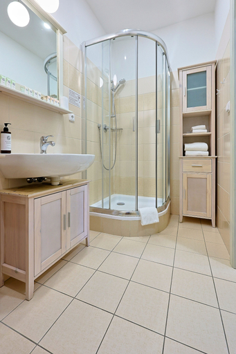 Bathroom 3, Hotel Týnec, Benešov