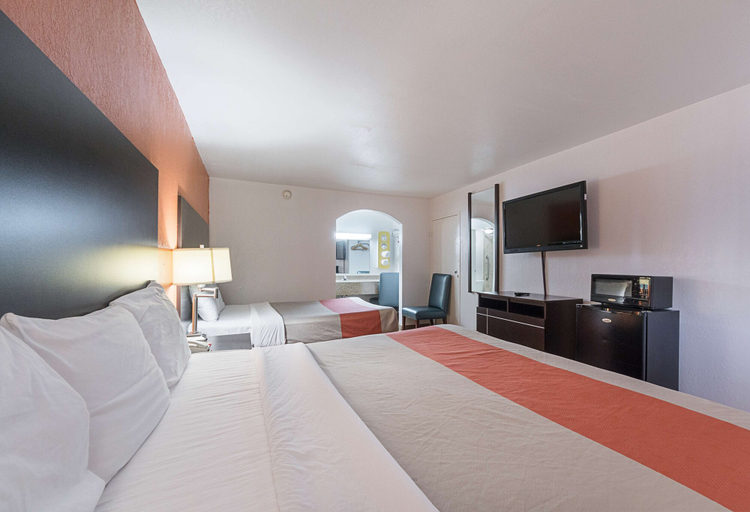 Bedroom 3, Motel 6 San Antonio, TX - I-10 West, Bexar
