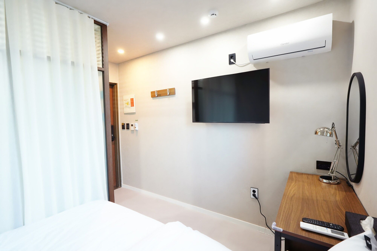 Bedroom 5, ZIYOLK Seoul Station, Jung
