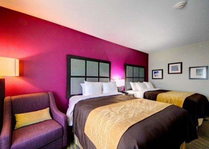 Bedroom 3, Comfort Inn & Suites Tulsa I-44 West - Rt 66, Creek