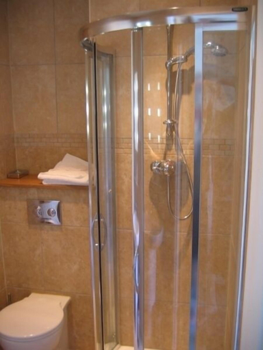 Bathroom 4, Yeo Dale Hotel, Devon