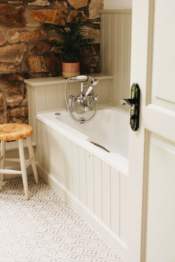 Bathroom 4, Little Underhill, Powys