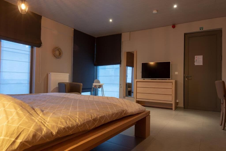 Bedroom 3, 't Oud gemeentehuis Poelkapelle, West-Vlaanderen