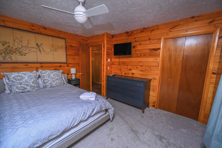 Bedroom 2, Zen Den by Taylor Made Deep Creek, Garrett