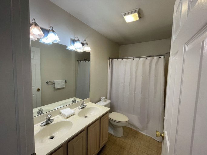 Bathroom 4, Ski Boots N' Bathing Suits by Taylor Made Deep Creek, Garrett