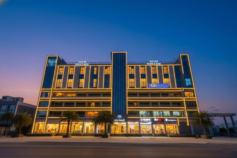 Exterior & Views
