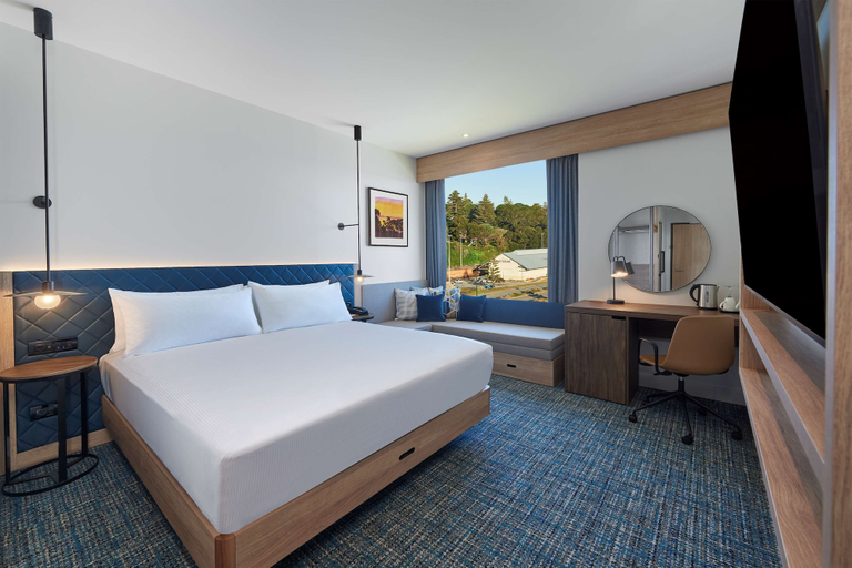Bedroom 3, Hilton Garden Inn Albany, Albany
