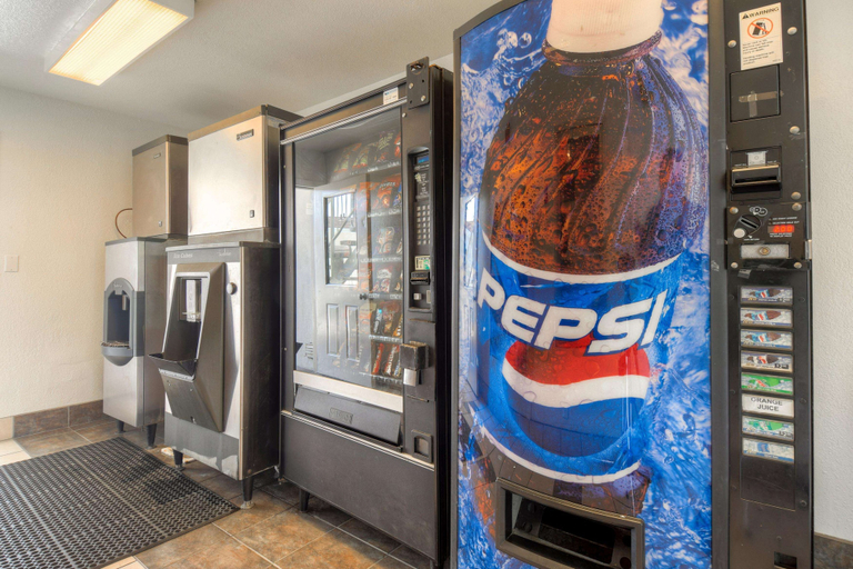 Food & Drinks 5, Motel 6 San Ysidro, CA - San Diego - Border, San Diego