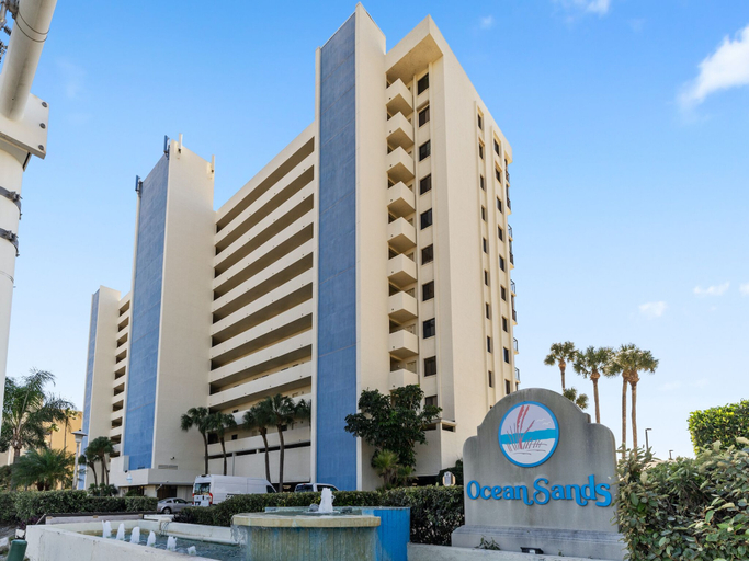 Exterior & Views, Ocean Sands 908 by Distinctive Beach Rentals, Pinellas