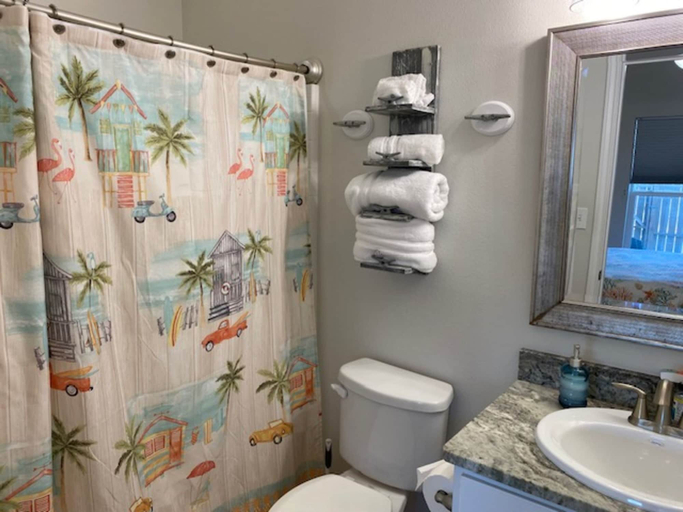 Bathroom 3, Seashell Beach by Silver Sands Vacation Rentals, Nueces