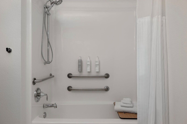 Bathroom 4, Spark by Hilton Ames, Story