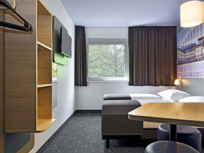 Bedroom 4, B&B Hotel Mannheim-Neuostheim, Mannheim