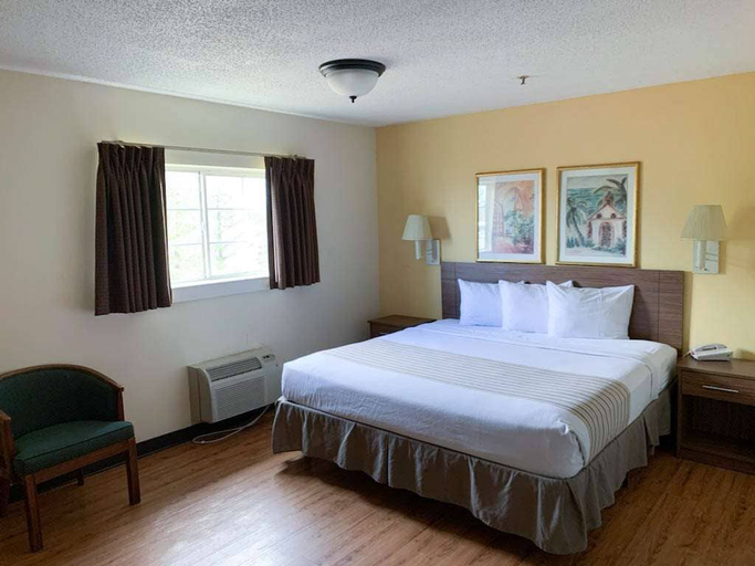 Bedroom 2, Studio 6 Extended Stay - Myrtle Beach, SC, Horry