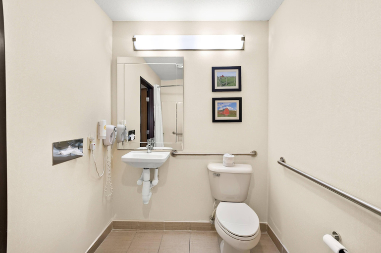 Bathroom 4, Comfort Inn Van Wert, Van Wert
