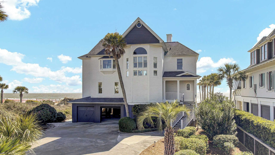 Exterior & Views 2, 502 Ocean Blvd by Avantstay Beachfront w/ Pool & Ocean Views!, Charleston