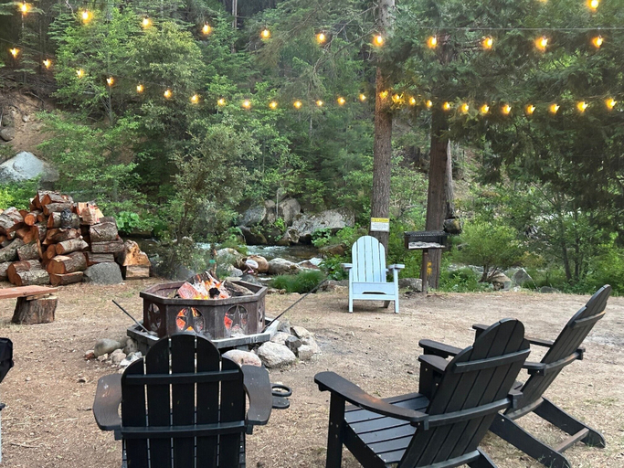 Others 4, Sierra Inn on the River, El Dorado